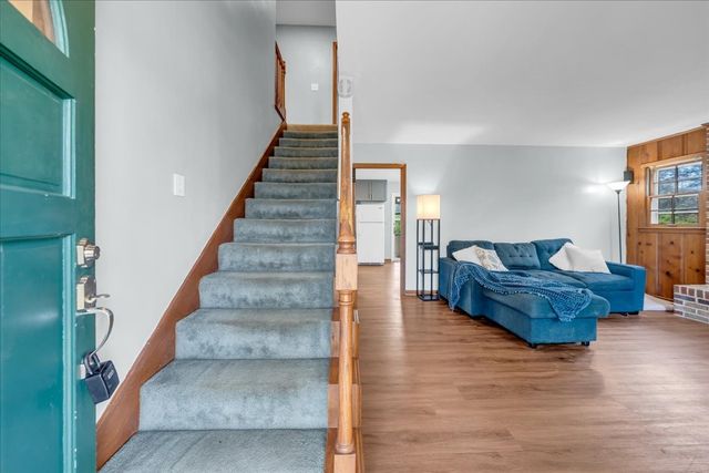 203 Twelve Oaks Rd, Tullahoma, TN 37388