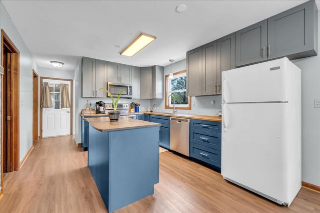 203 Twelve Oaks Rd, Tullahoma, TN 37388