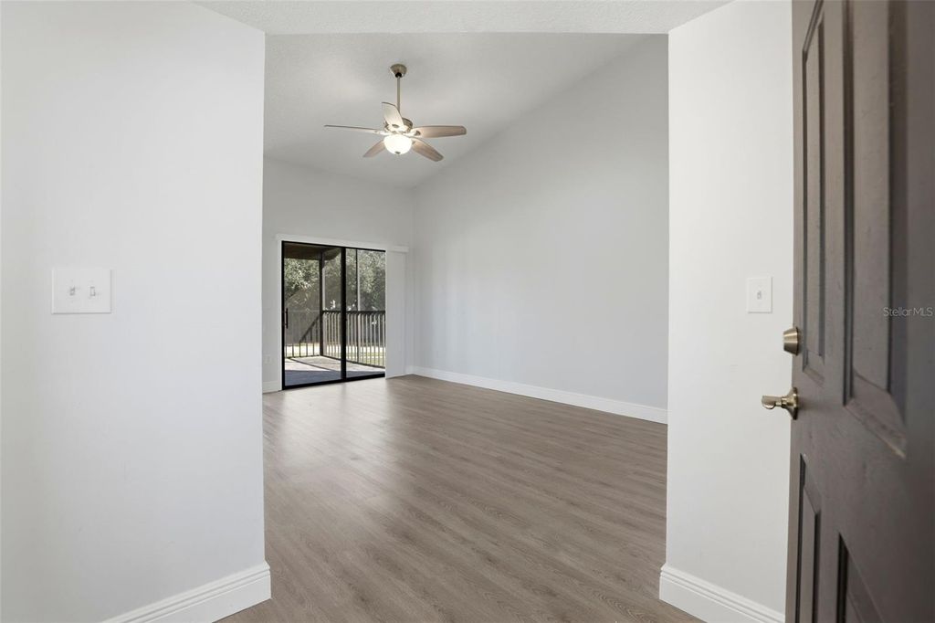 Image 3 of property listing at 1362 STEARMAN COURT 20, Orlando, FL 32825