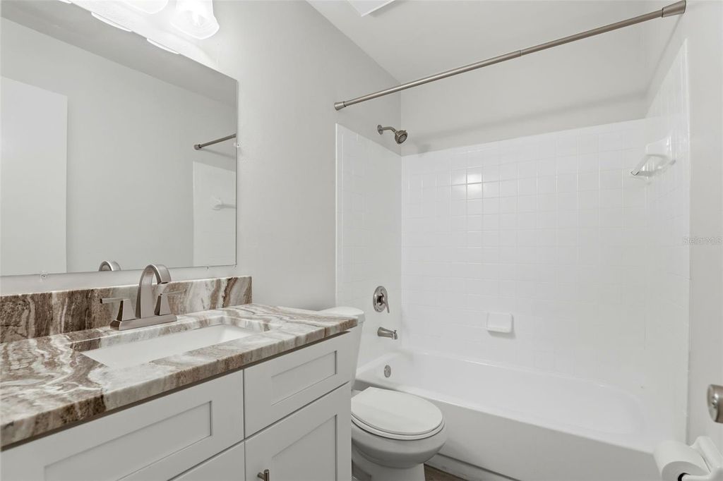 Image 24 of property listing at 1362 STEARMAN COURT 20, Orlando, FL 32825