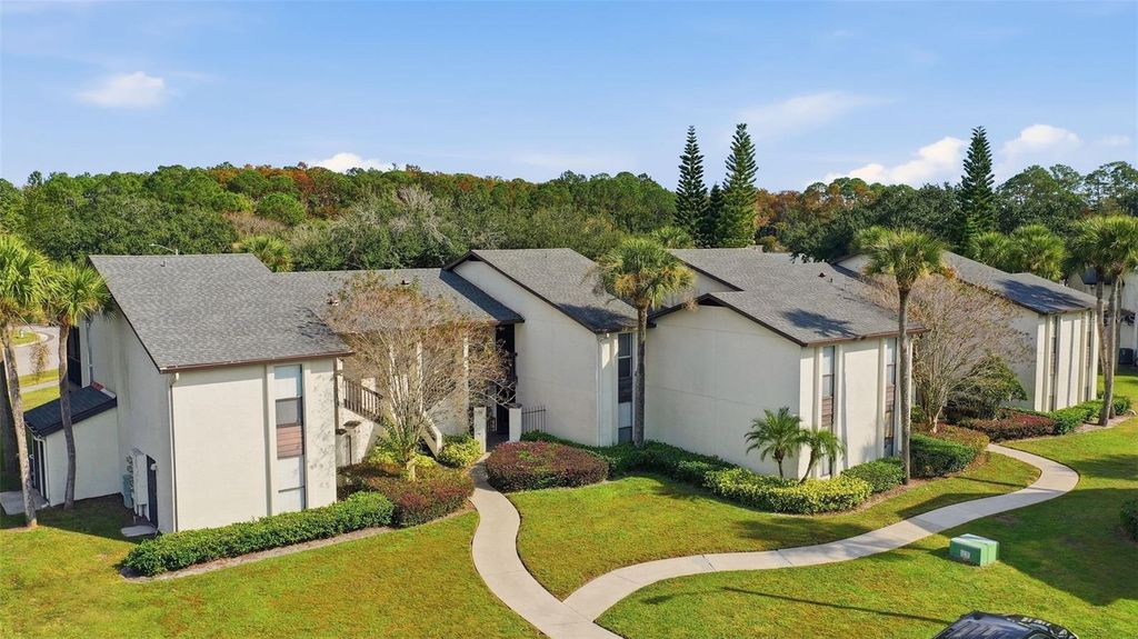 Image 36 of property listing at 1362 STEARMAN COURT 20, Orlando, FL 32825