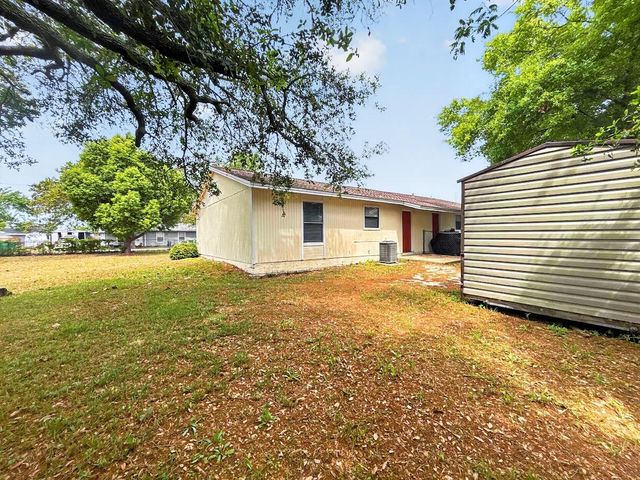 208 Squirrel Haven Road A, Mary Esther, FL 32569