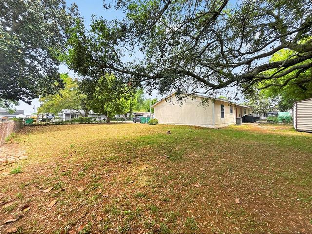 208 Squirrel Haven Road A, Mary Esther, FL 32569