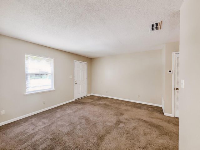 208 Squirrel Haven Road A, Mary Esther, FL 32569