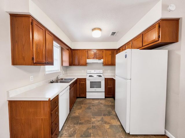 208 Squirrel Haven Road A, Mary Esther, FL 32569