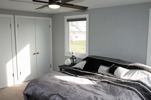 7100 N Union Road, Cedar Falls, IA 50613