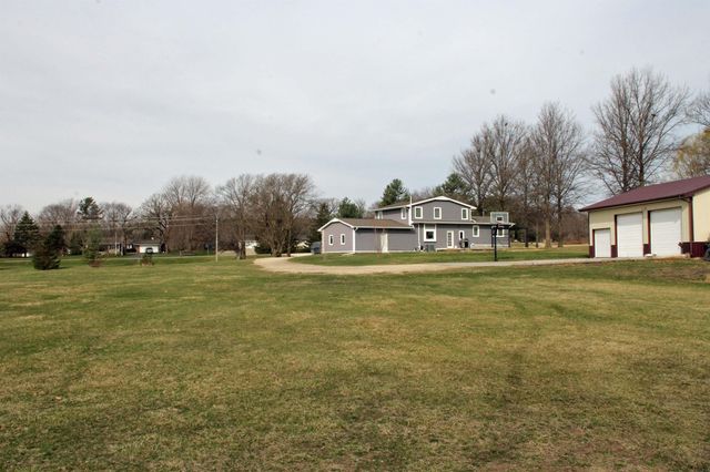 7100 N Union Road, Cedar Falls, IA 50613