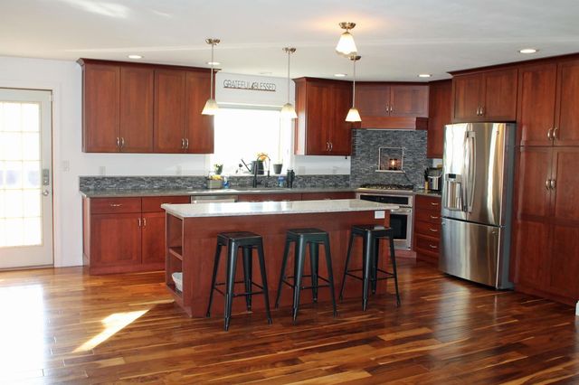 7100 N Union Road, Cedar Falls, IA 50613