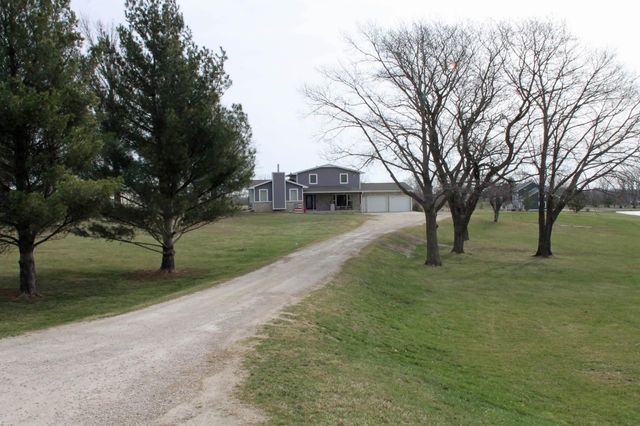 7100 N Union Road, Cedar Falls, IA 50613