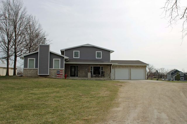 7100 N Union Road, Cedar Falls, IA 50613