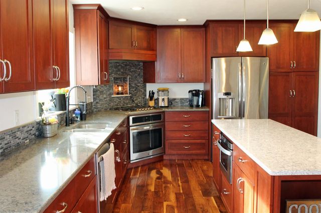 7100 N Union Road, Cedar Falls, IA 50613