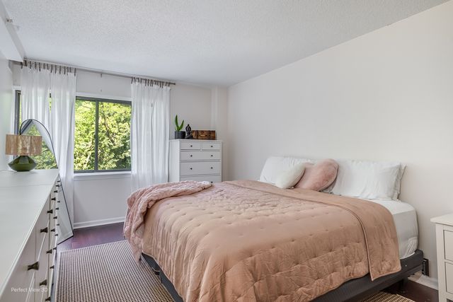 1800 Huntington Boulevard 203, Hoffman Estates, IL 60169