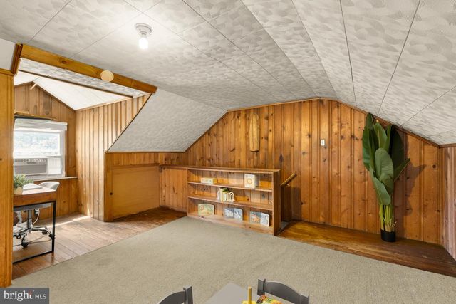 3984 AMES ST NE, Washington, DC 20019