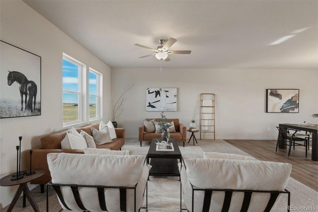 995 E Kirkwood Drive, Pueblo, CO 81007