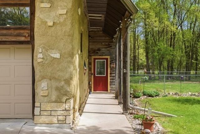 W7760 County Road ZB, Onalaska, WI 54650