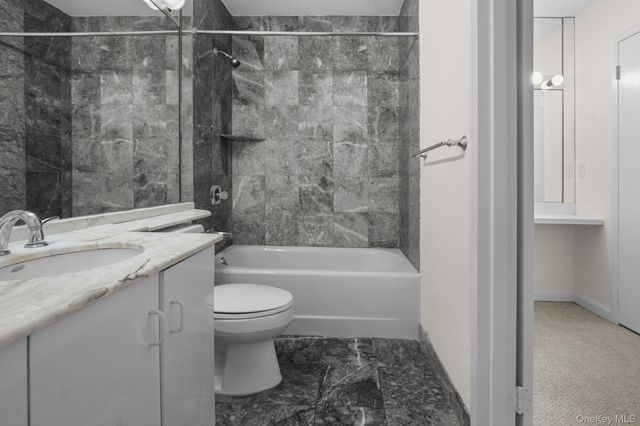 4 Martine Avenue 418, White Plains, NY 10606