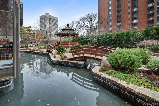 4 Martine Avenue 418, White Plains, NY 10606