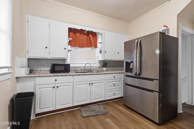734 Brighton Avenue, Toledo, OH 43609