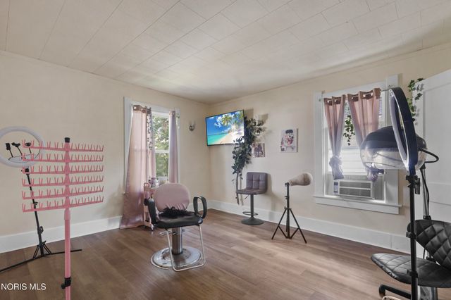 734 Brighton Avenue, Toledo, OH 43609