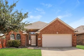 1424 Sierra Blanca Drive, Fort Worth, TX 76028