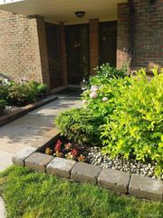 18344 University Park Drive, Livonia, MI 48152