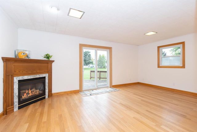 214 E TOWNE DRIVE, Hortonville, WI 54944