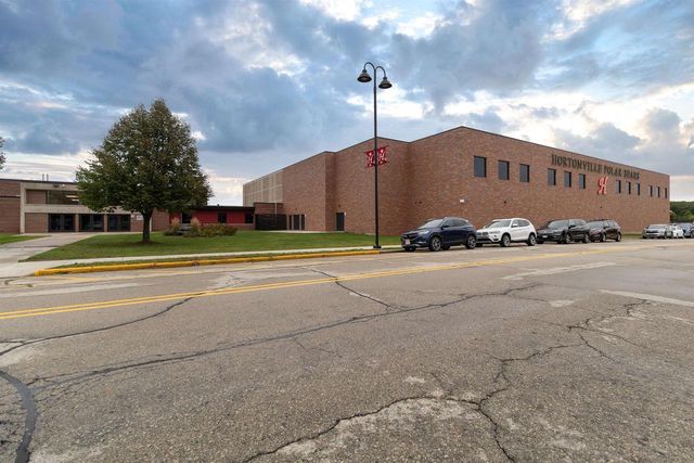 214 E TOWNE DRIVE, Hortonville, WI 54944