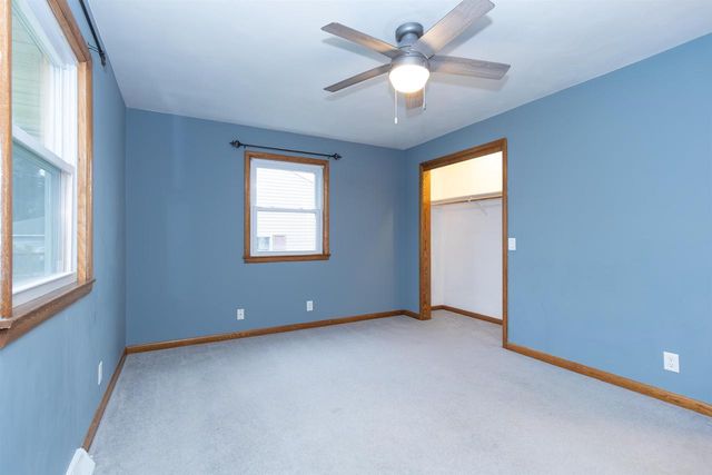 214 E TOWNE DRIVE, Hortonville, WI 54944