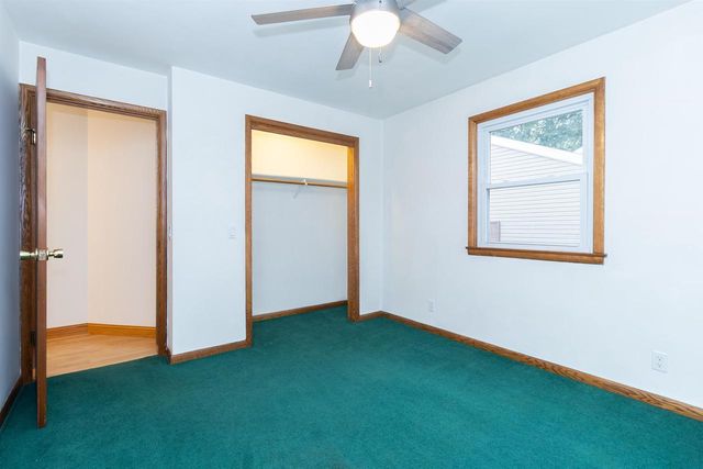 214 E TOWNE DRIVE, Hortonville, WI 54944