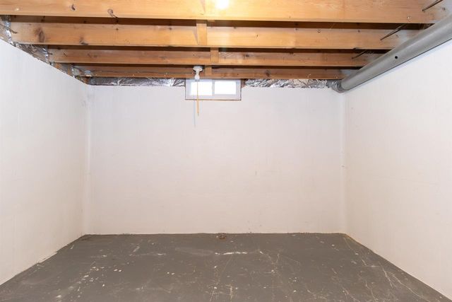 214 E TOWNE DRIVE, Hortonville, WI 54944