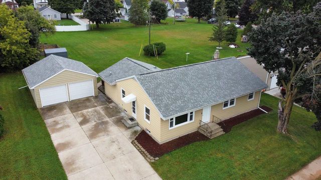 214 E TOWNE DRIVE, Hortonville, WI 54944