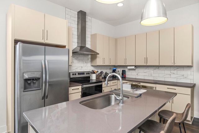 333 Douglas Ave Apt 2, Nashville, TN 37207