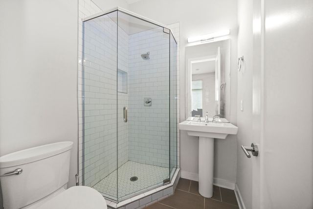 333 Douglas Ave Apt 2, Nashville, TN 37207