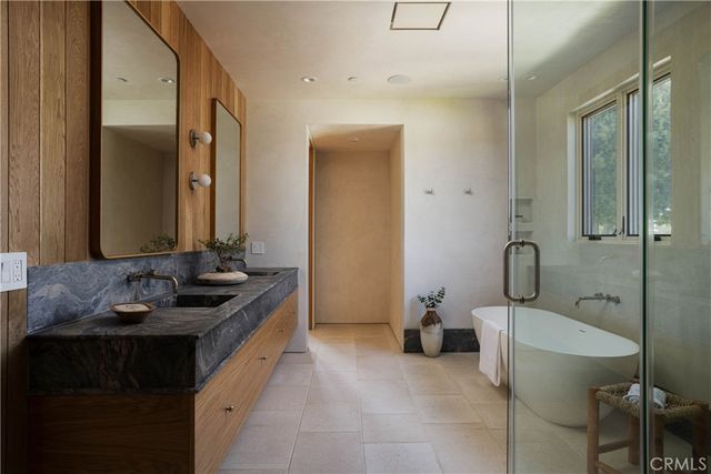1738 Paloma Drive, Newport Beach, CA 92660