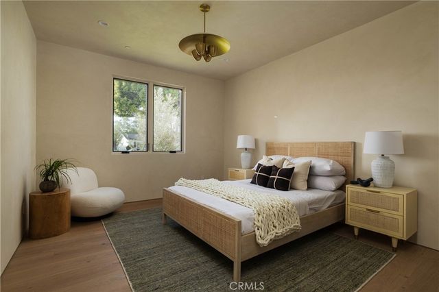 1738 Paloma Drive, Newport Beach, CA 92660