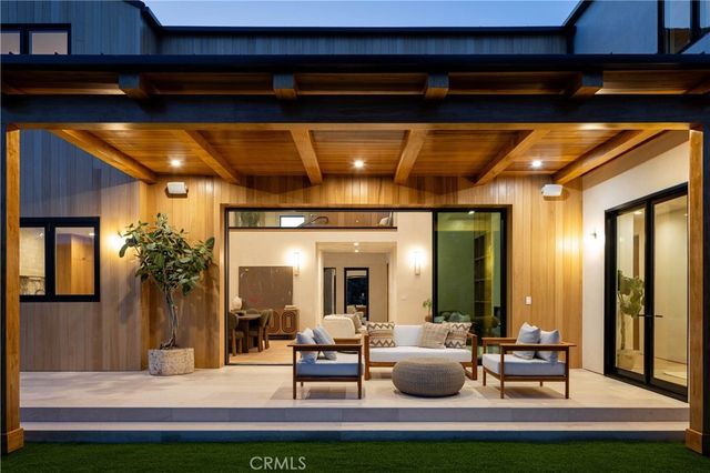 1738 Paloma Drive, Newport Beach, CA 92660