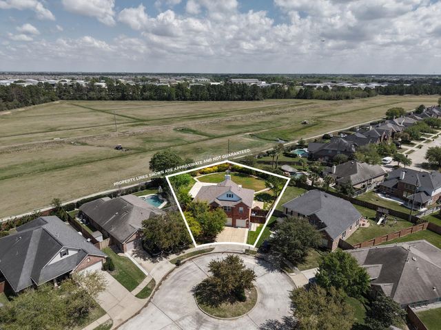 9102 Night Beacon Point Drive, Spring, TX 77379