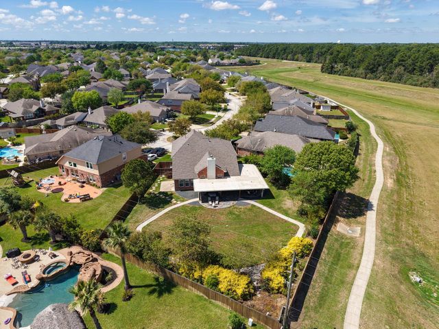 9102 Night Beacon Point Drive, Spring, TX 77379