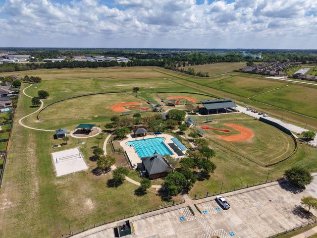 9102 Night Beacon Point Drive, Spring, TX 77379