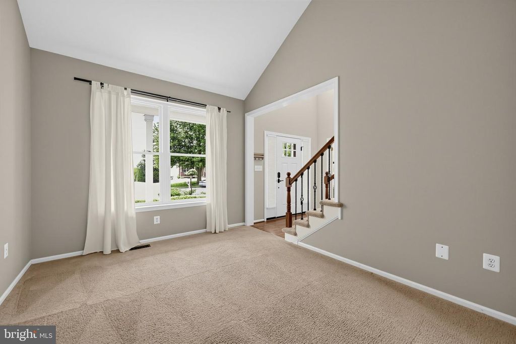 120 PERCHERON DR, SPRING CITY, PA 19475 — photo 4