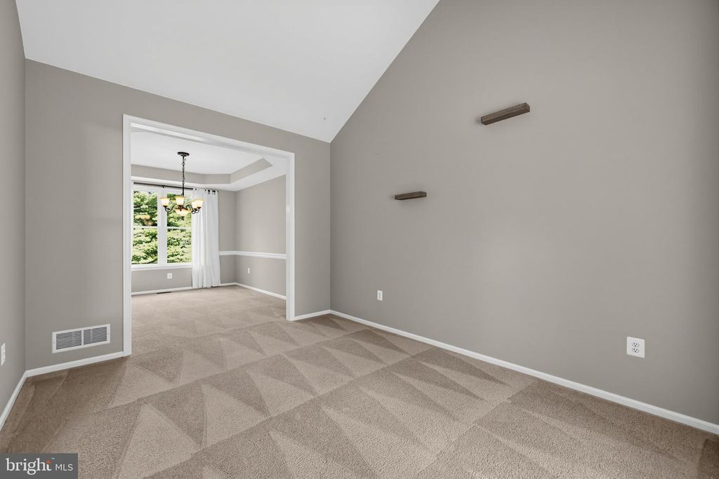 120 PERCHERON DR, SPRING CITY, PA 19475 — photo 5