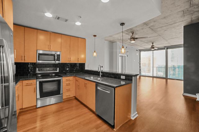 360 Nueces ST 1805, Austin, TX 78701