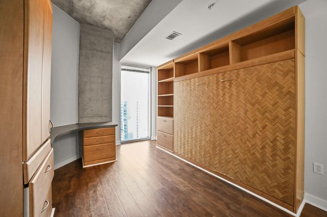 360 Nueces ST 1805, Austin, TX 78701