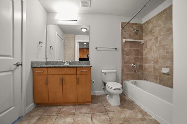 360 Nueces ST 1805, Austin, TX 78701