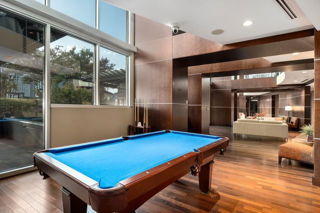 360 Nueces ST 1805, Austin, TX 78701