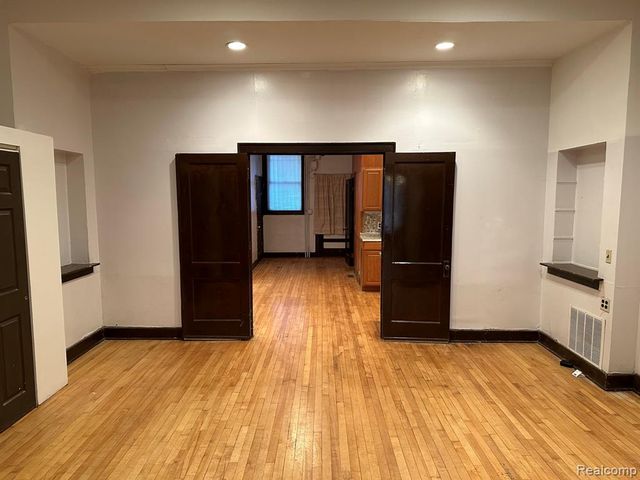 3135 W Mcnichols Road, Detroit, MI 48221