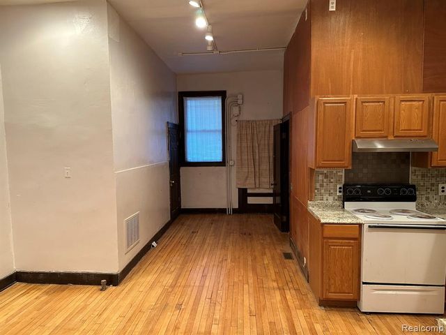 3135 W Mcnichols Road, Detroit, MI 48221