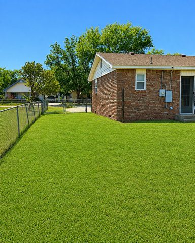 217 N Garrison Avenue N, Sperry, OK 74073