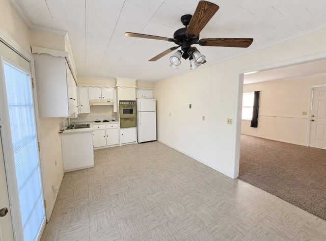 217 N Garrison Avenue N, Sperry, OK 74073