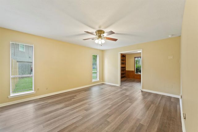 11806 Gardenglen Drive, Houston, TX 77070